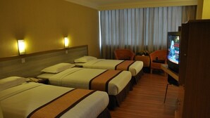 Deluxe Triple - TD Plaza Hotel (Kota Kinabalu)