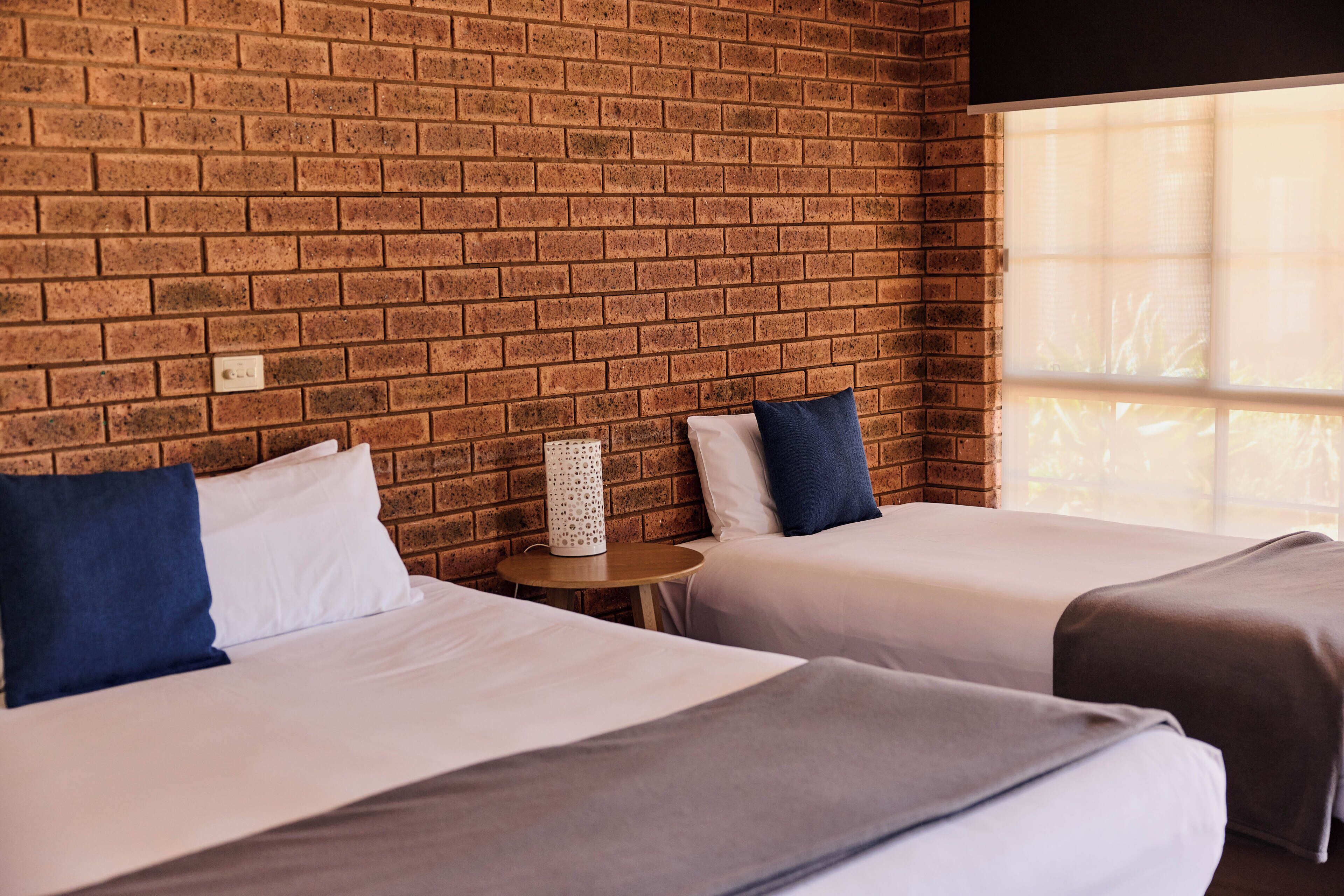 Premium bedding, desk, iron/ironing board, free WiFi