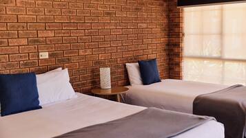 Premium bedding, desk, iron/ironing board, free WiFi