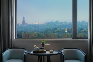 ห้องพรีเมียม, เตียงคิงไซส์ 1 เตียง | 1 ห้องนอน, ผ้านวมขนเป็ด, มินิบาร์, ตู้นิรภัยในห้องพัก