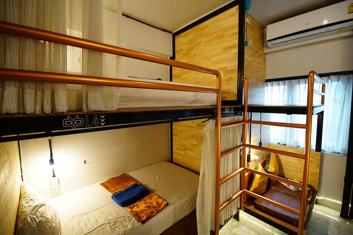 10 Bunk Bed Mix Dorm | 遮光窗簾/窗簾、免費 Wi-Fi、床單