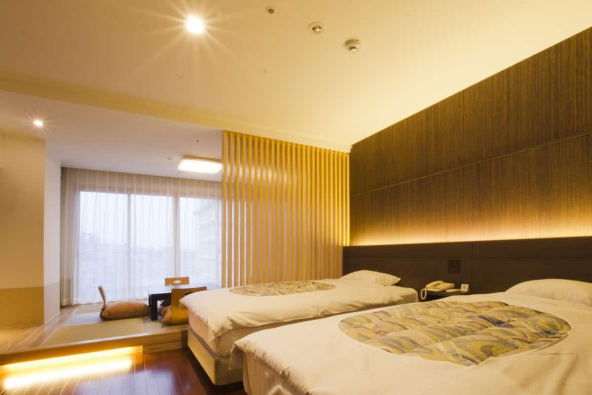 Pillowtop beds, in-room safe