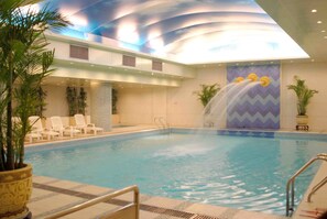 Indoor pool - Grand Metropark Wanshi TAIyuan (Taiyuan)