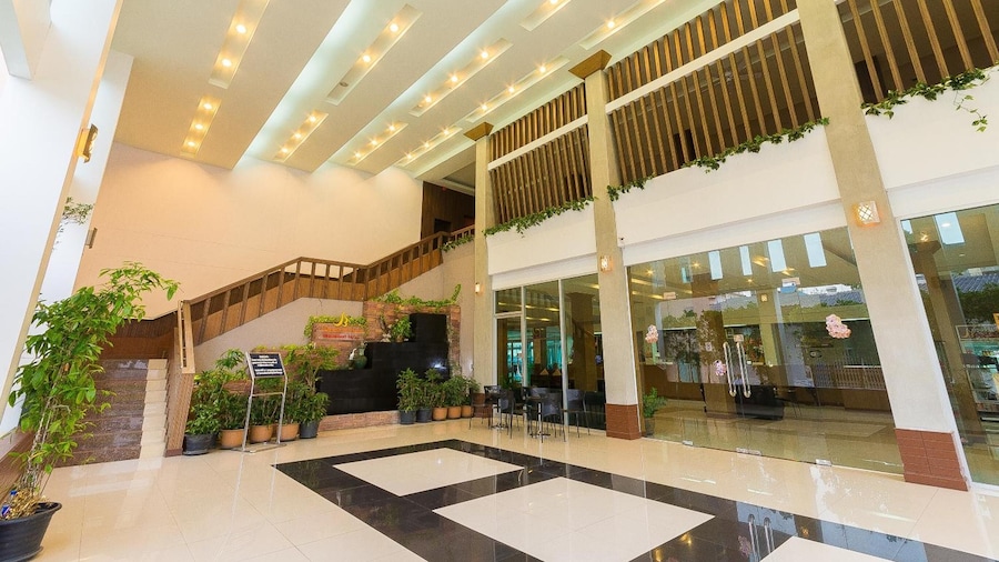 โรงแรมสินเกียรติบุรี