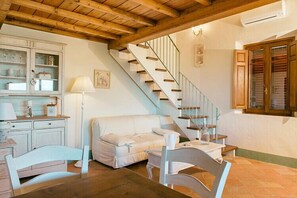 Estudi, accessible, cuina | Sala d'estar | Televisor LCD 