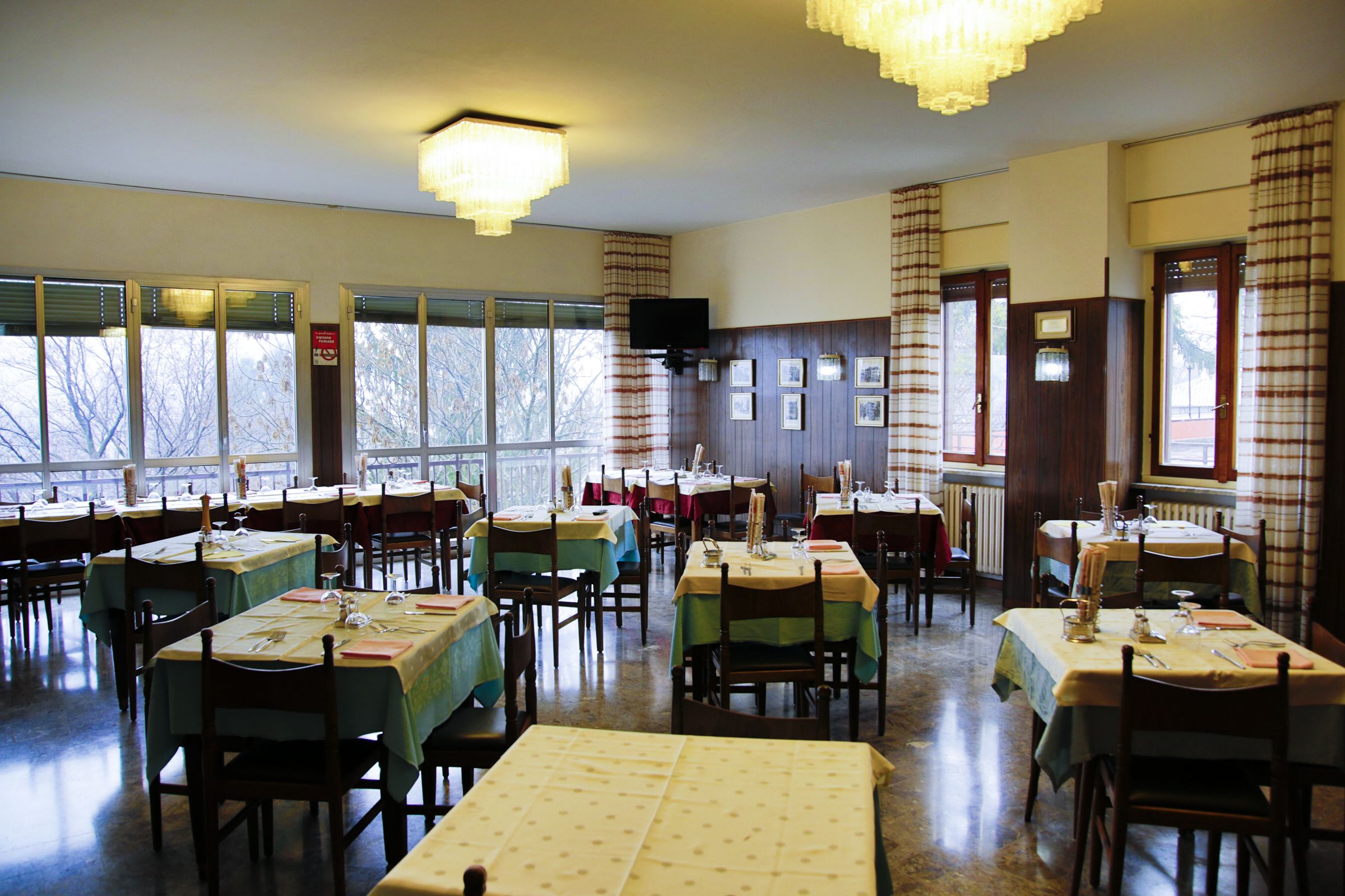 restaurant