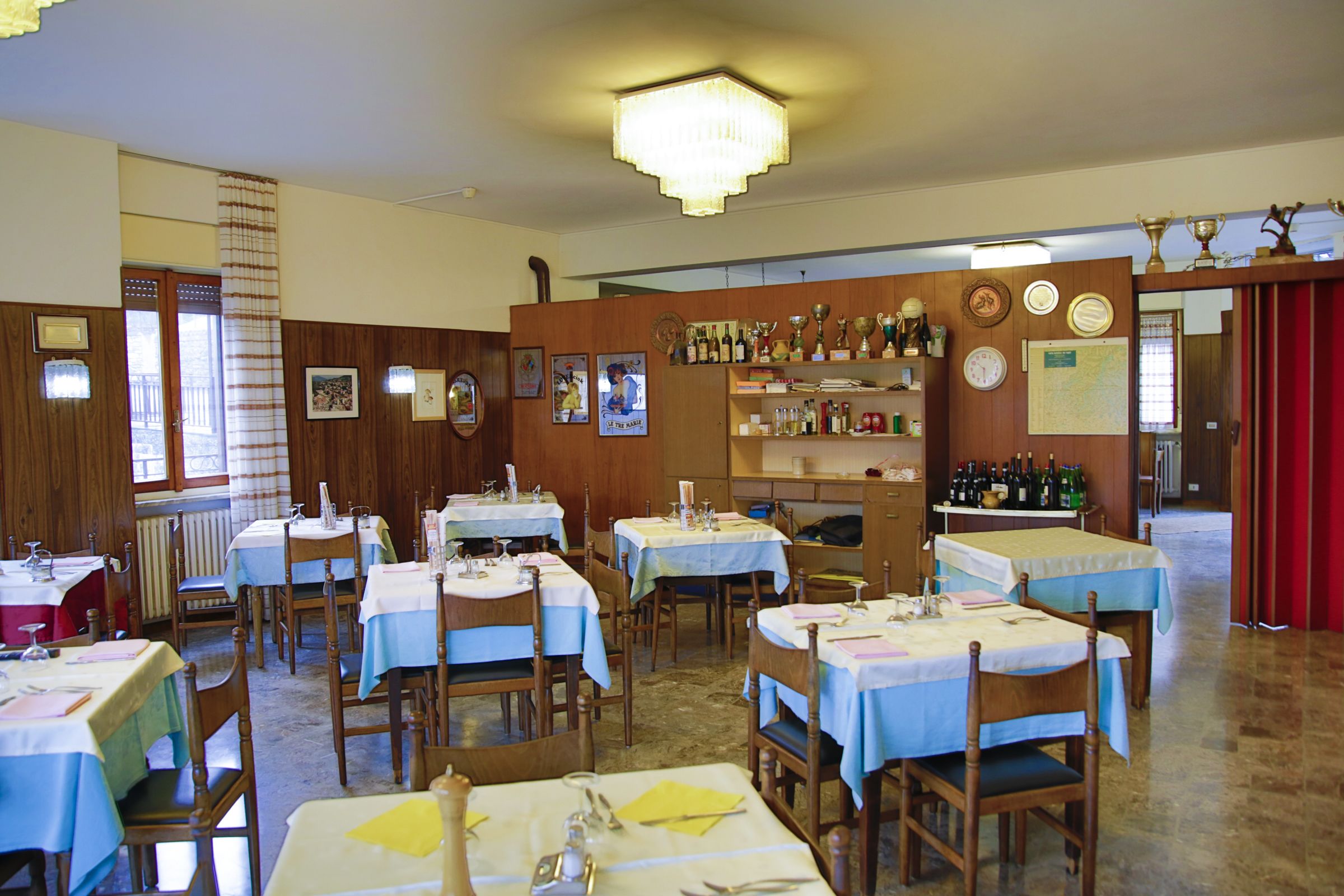 restaurant