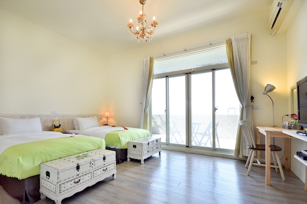 Blackout curtains, soundproofing, free WiFi, bed sheets