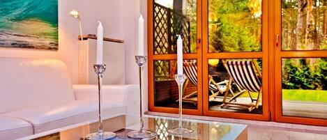 Studio, Terrace, Garden View (7/P2 Swietopelka Street) | Ruang tamu | TV skrin rata