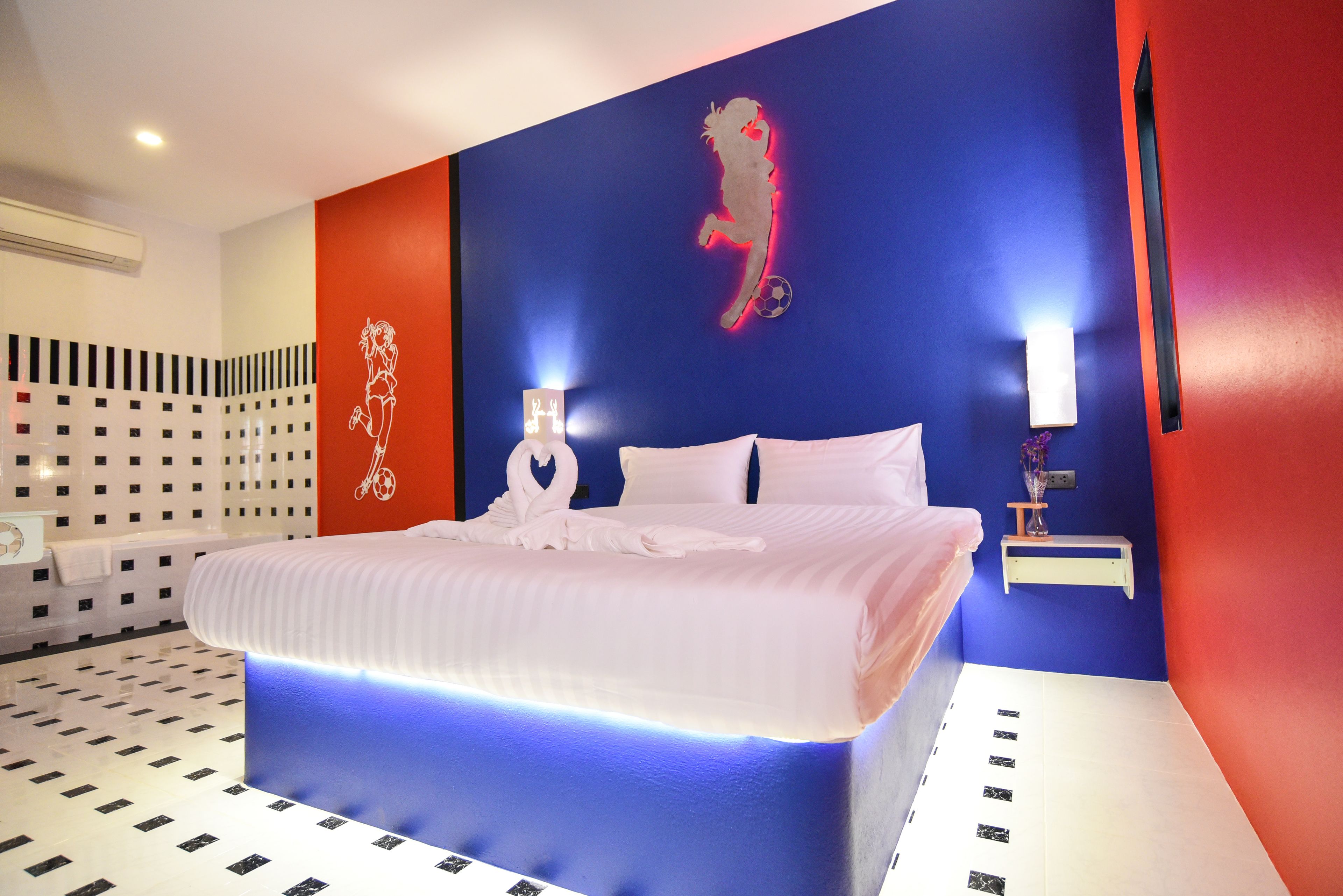 superior  | individually decorated, individually furnished, desk, soundproofing