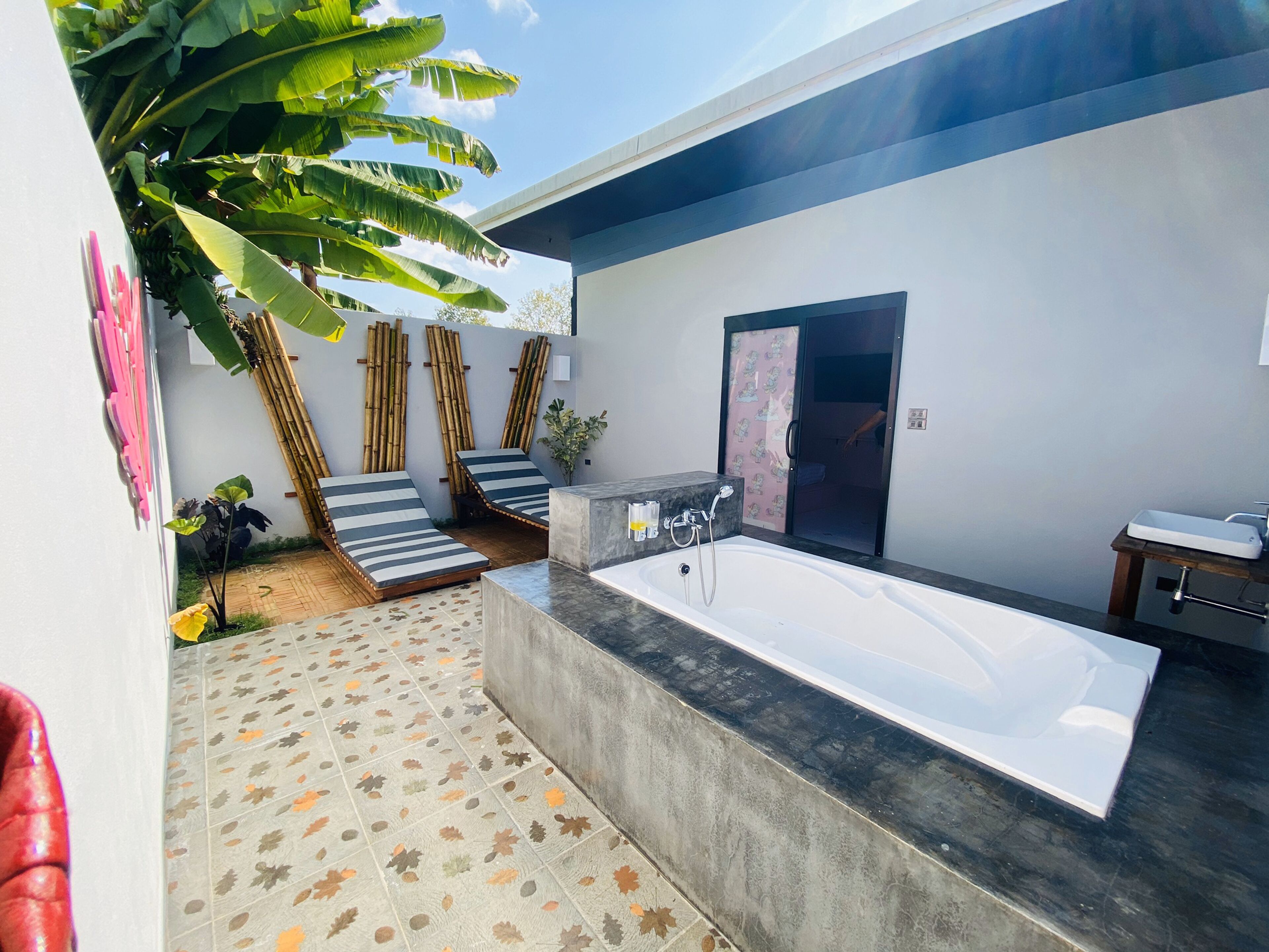 honeymoon suite | terrace/patio