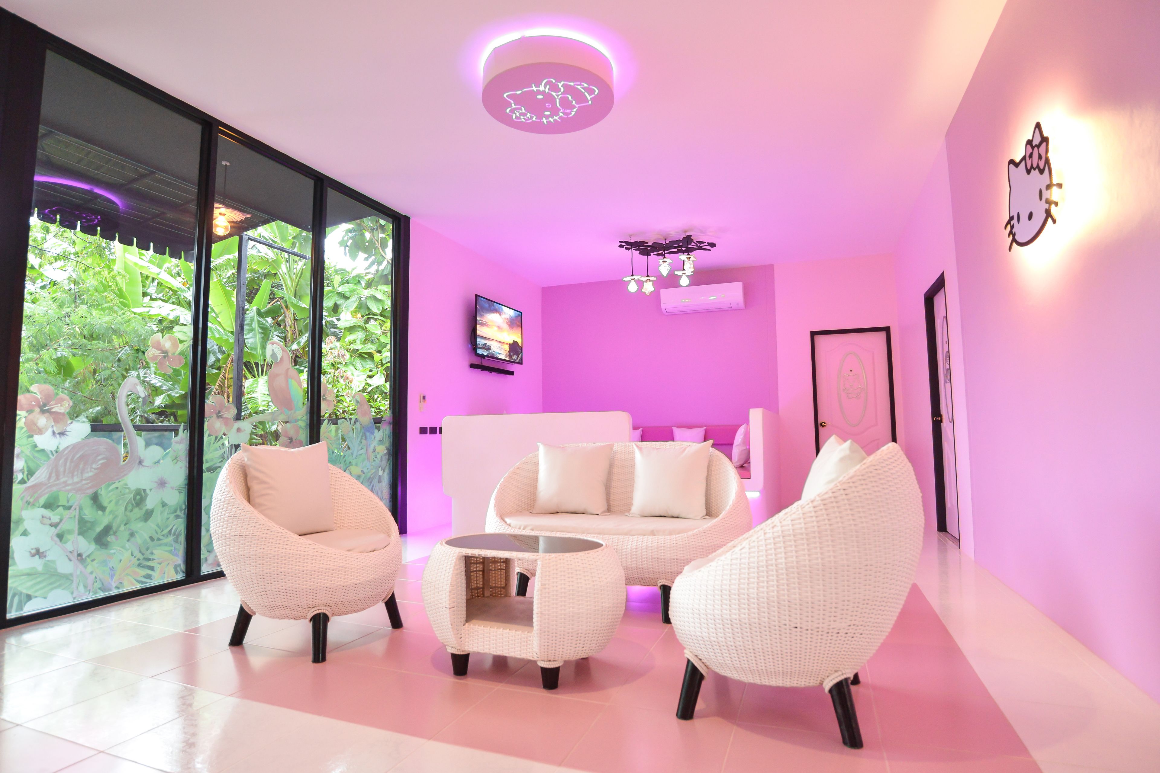 grand suite, 3 bedrooms, connecting rooms, river view | living room | 42-inch flat-screen tv with digital channels, tv