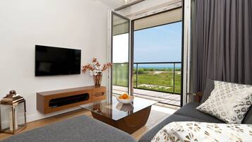 Apartment, 1 Bedroom, Sea View (ul. Abrahama 24/A15) | Private kitchen | Fridge, oven, stovetop, dishwasher