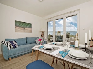 One-Bedroom Apartment with Sea View - 24/A19 Abrahama Street | Cuisine privée | Réfrigérateur, four, plaque de cuisson, lave-vaisselle