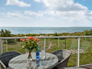 One-Bedroom Apartment with Sea View - 24/A19 Abrahama Street | Terraza o patio