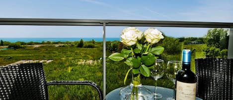 Apartment, 1 Bedroom, Sea View (ul. Abrahama 24/A15) | Terrace/patio