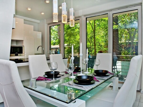 In-room dining - BlueApart Bursztynowa Zatoka Jurata (Jurata)