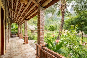 Studio Family Lake View | Balcony - An's Eco Garden (Ninh Binh)