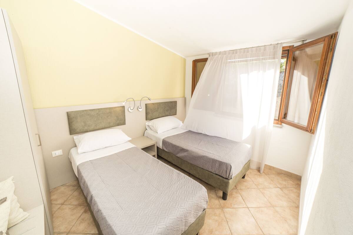 Superior Apartment, 2 Bedrooms, Patio, Ocean View | 2 bedrooms, free cots/infant beds