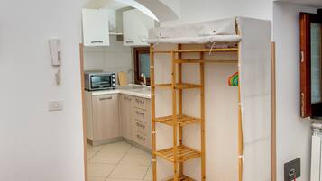 Estúdio | Frigobar, individualmente decorados, individualmente mobiliados