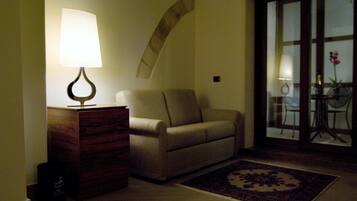 Classic-Suite, 1 Schlafzimmer, eigenes Bad | Minibar (mit einigen kostenlosen Artikeln), Zimmersafe