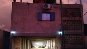 Front of property - evening/night - Le Pilotis (N'Djamena)