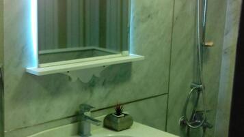 Shower, towels