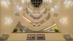 تفاصيل الفندق من الداخل