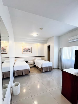 Superior Twin Room - Royal Center Hotel Lourdes (Belo Horizonte)