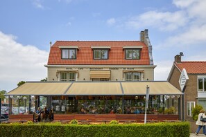 Terrace/patio - Hotel Sanders de Paauw (Sluis)