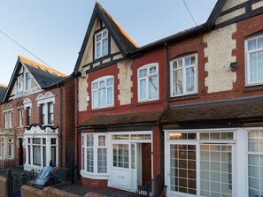 Front of property - Birmingham Guest House 17 (Birmingham)