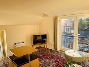 Lounge - Kingston Villas Serviced Apartments Hull Serviced Apartments HSA (Hull)