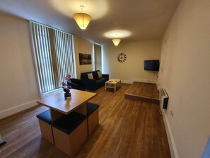 Lounge - Kingston Villas Serviced Apartments Hull Serviced Apartments HSA (Hull)