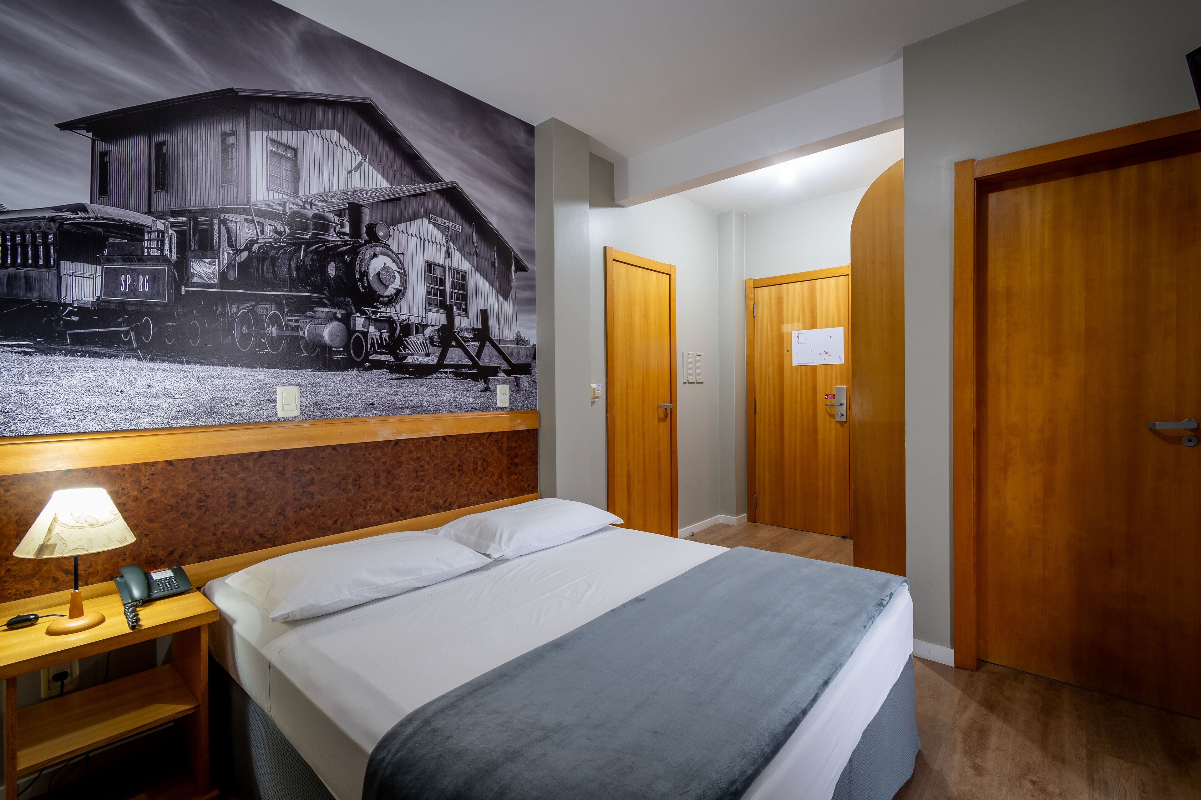 luxury apartment | minibar, in-room safe, desk, blackout curtains