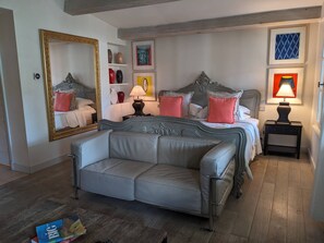 Double Room, Pool View (Avec Terrasse) | In-room safe, desk, iron/ironing board, free WiFi - Pastis Hotel Saint-Tropez (Saint-Tropez)