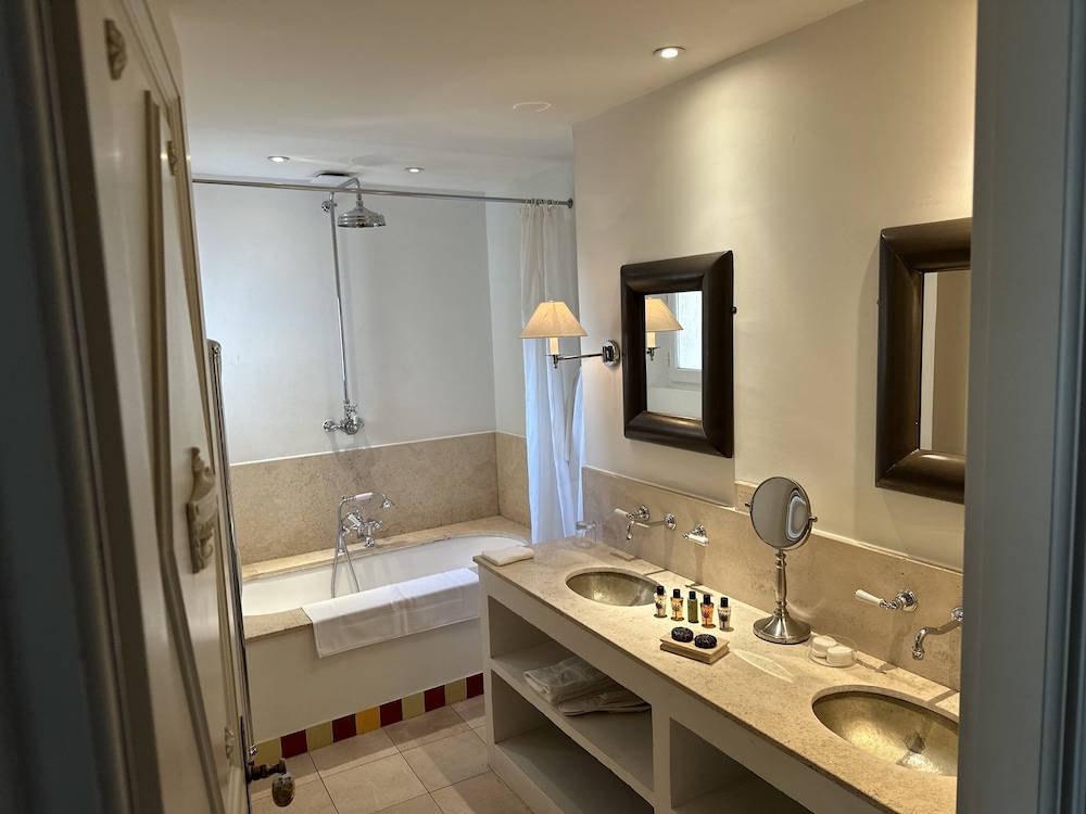 PASTIS HOTEL SAINT TROPEZ by null