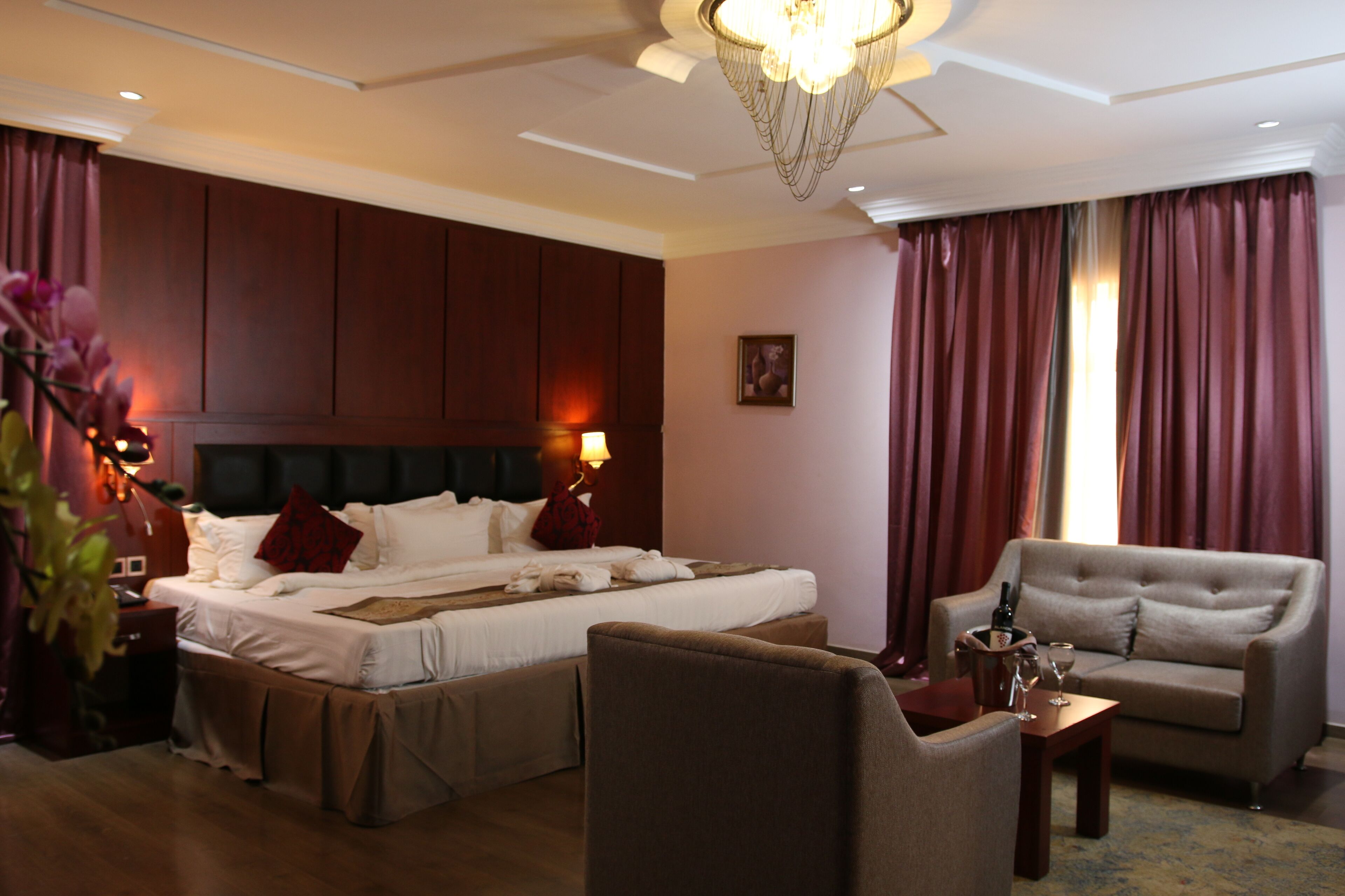 royal suite (grand) | 1 bedroom, premium bedding, in-room safe, desk