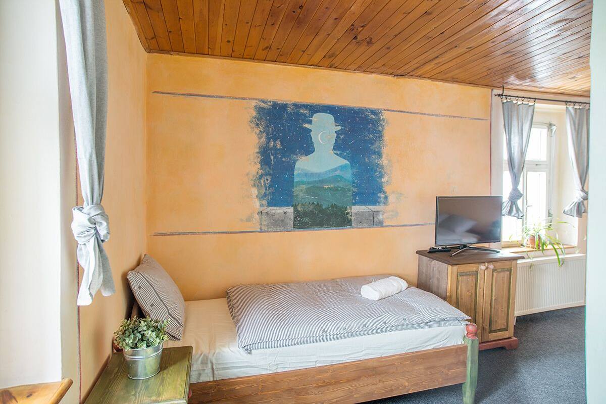 Comfort-Dreibettzimmer, 1 Schlafzimmer | Babybetten, Zustellbetten, kostenloses Internet per Kabel