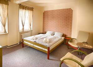 Babybetten, Zustellbetten, kostenloses WLAN