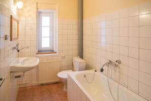 Perlengkapan mandi gratis dan handuk