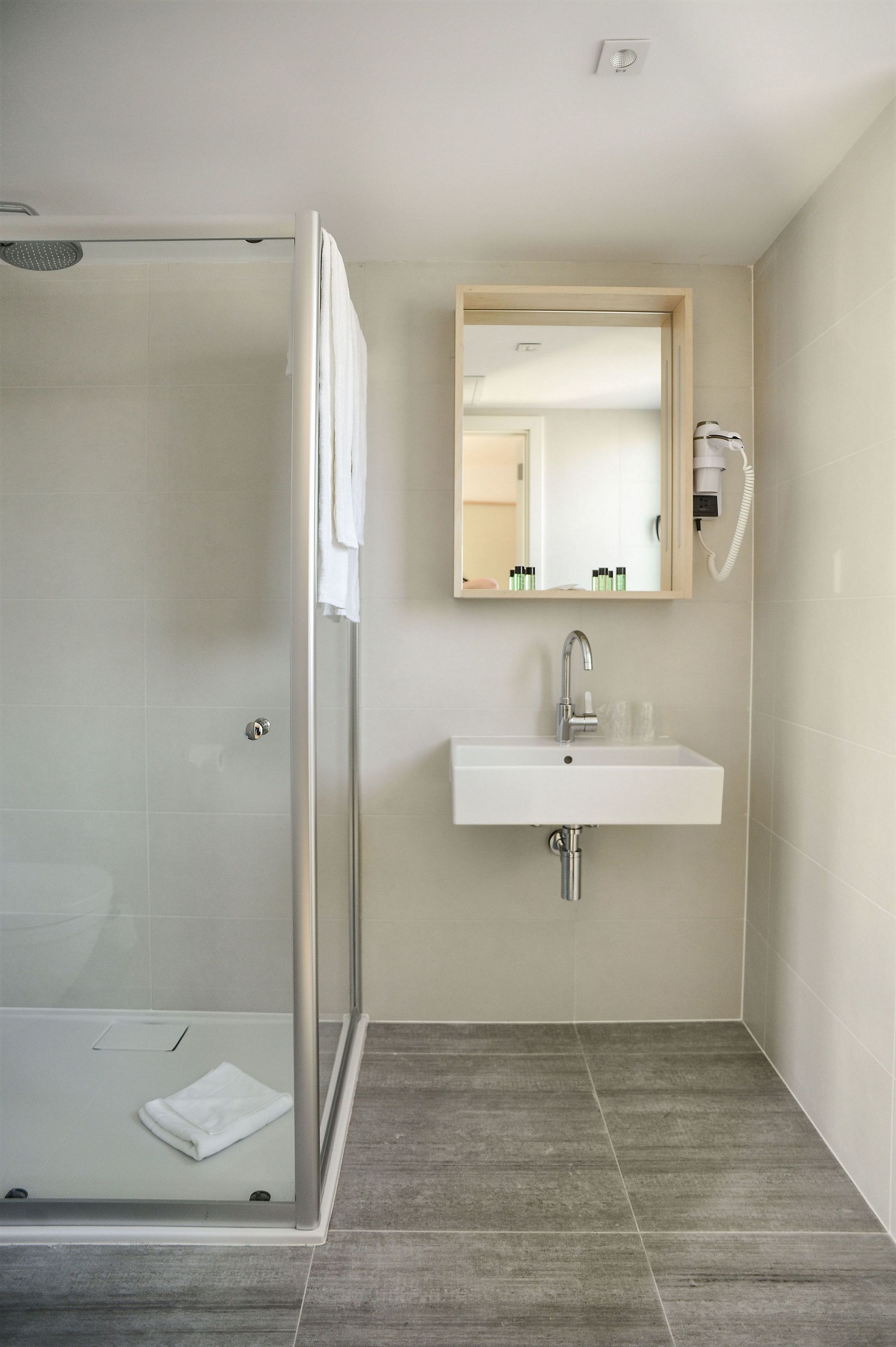 in-room safe, desk, soundproofing, iron/ironing board