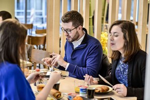 Restaurant - Yadoya Hotel (Brussels)
