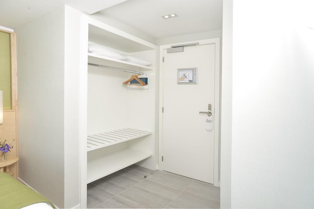 in-room safe, desk, soundproofing, iron/ironing board