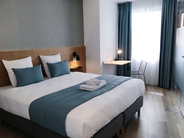 Värdeförvaringsskåp på rummet, skrivbord, ljudisolering och gratis wi-fi