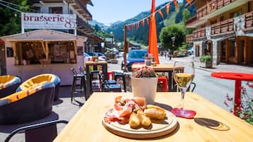 Se sirven desayunos, almuerzos y cenas