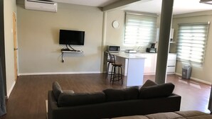 Premium bedding, in-room safe, iron/ironing board, free cots/infant beds - Perfect Stay Apartments (Paramaribo)