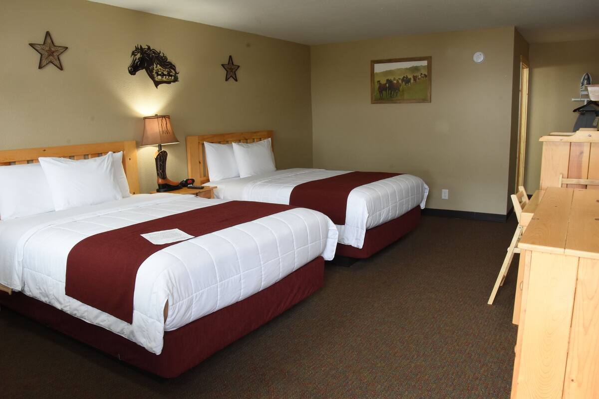 Traditional Room, 2 Queen Beds (Side Building) | Desk, iron/ironing board, WiFi (free), bed sheets