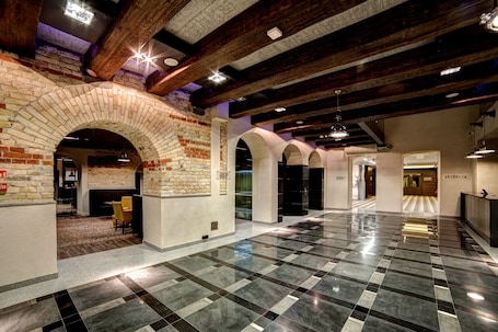 Lobby. Hotel Loft 1898