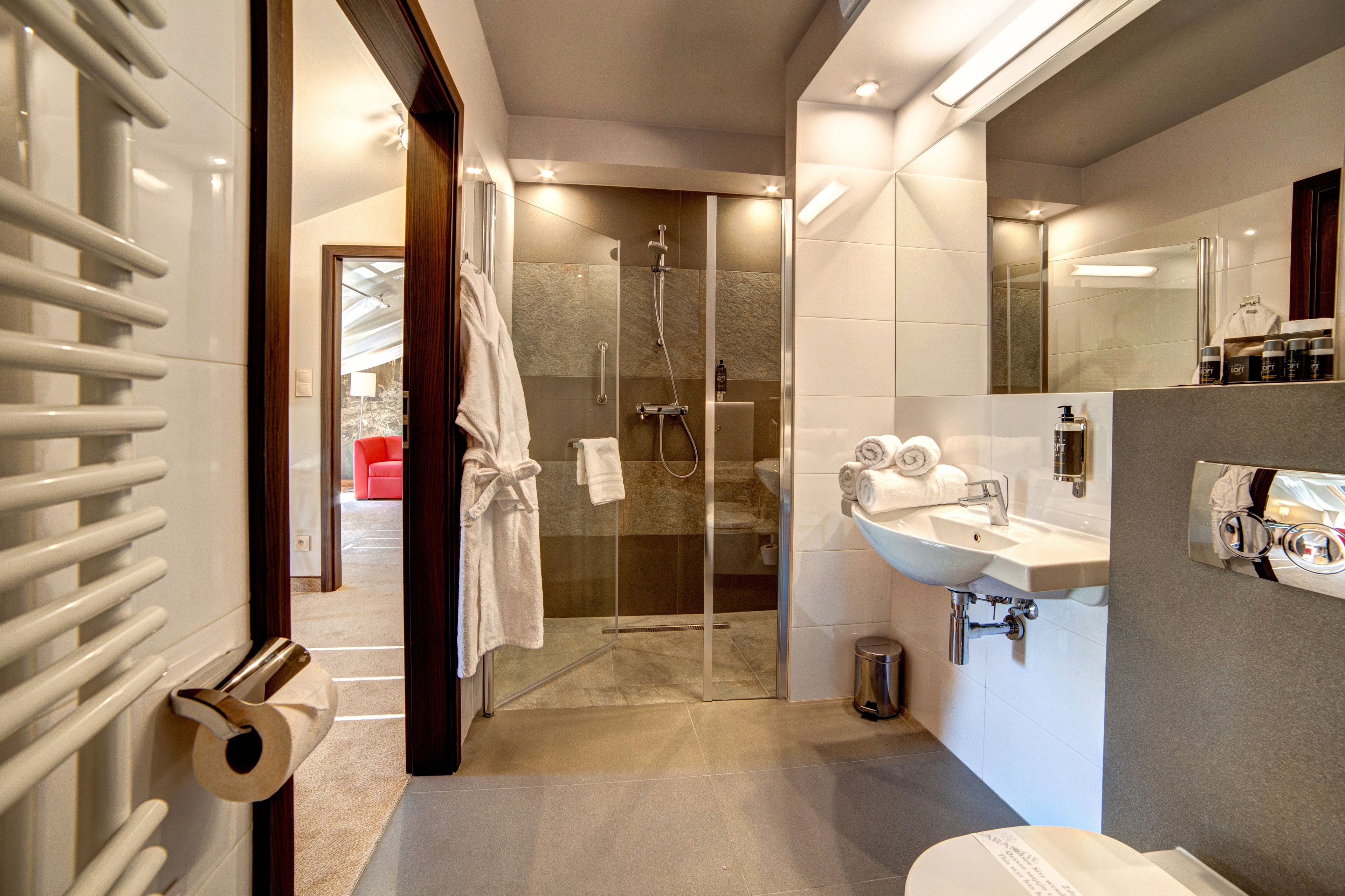 apartment | bathroom | free toiletries, hair dryer, towels