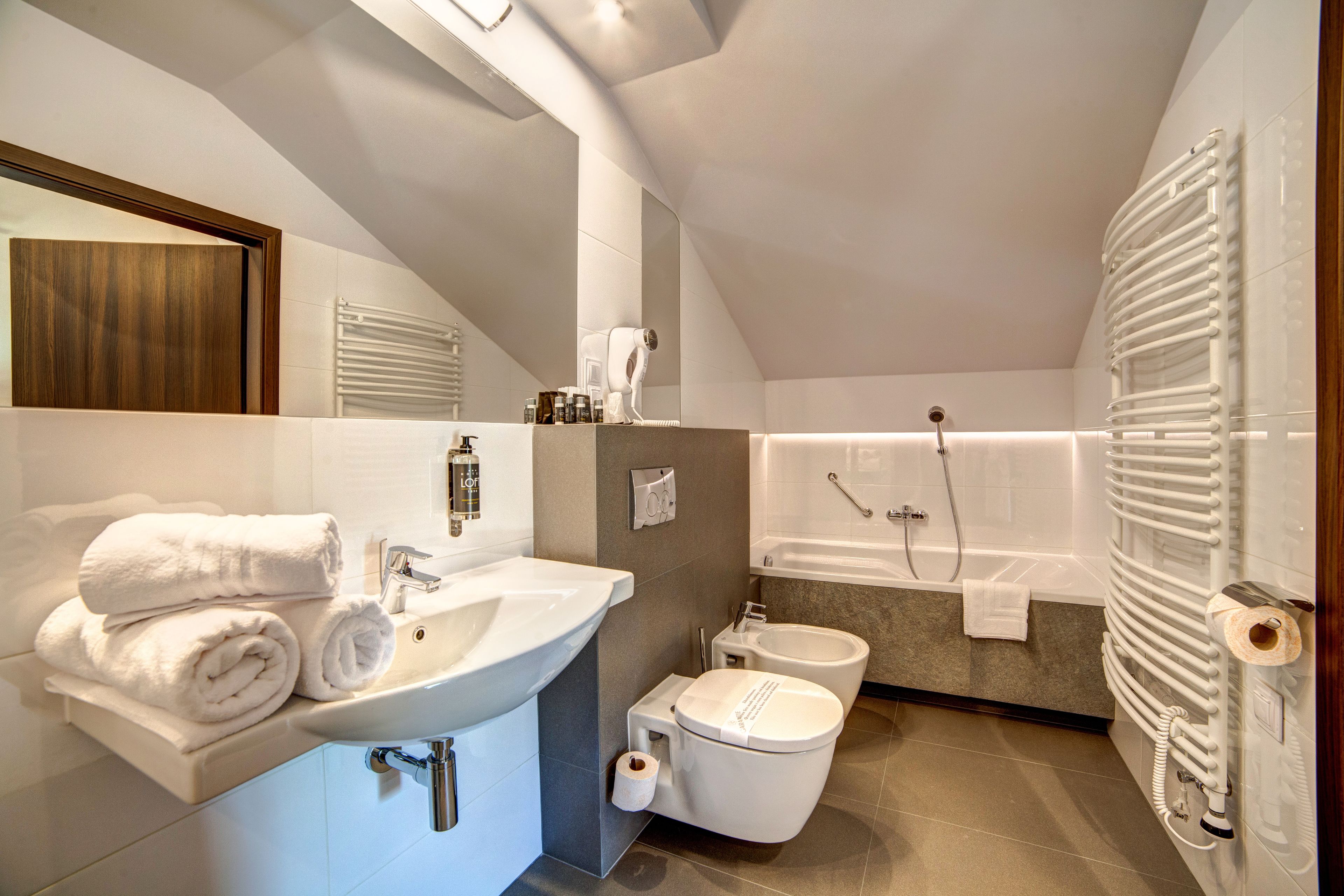 apartment | 1 bedroom, in-room safe, desk, soundproofing